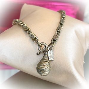 💕Beautiful 2 Tone Unique Vintage Bracelet💕